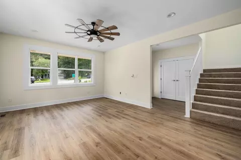 3 Kaplan Ct, Durham, NC 27703
