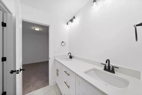607 Pleasant Dr, Durham, NC 27703 photo 38