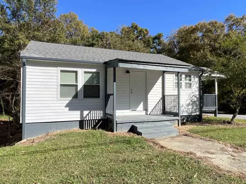 1507 E Green Dr, High Point, NC 27260 photo 3