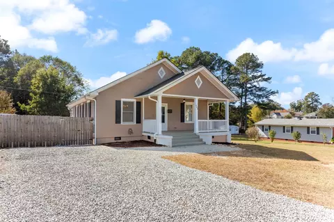 209 E J St, Erwin, NC 28339 photo 2