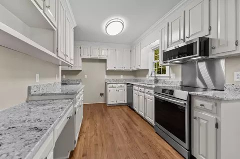 3000 Daventry Ln, Raleigh, NC 27613 photo 12