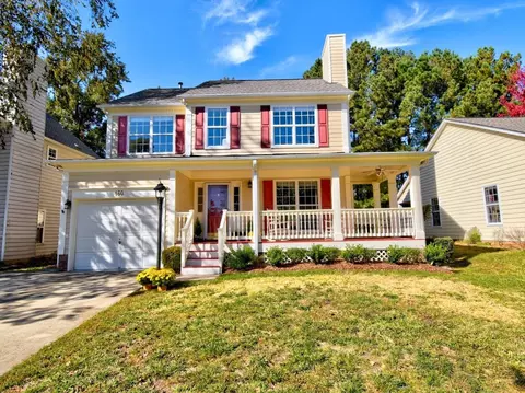 160 Gremar Dr, Holly Springs, NC 27540