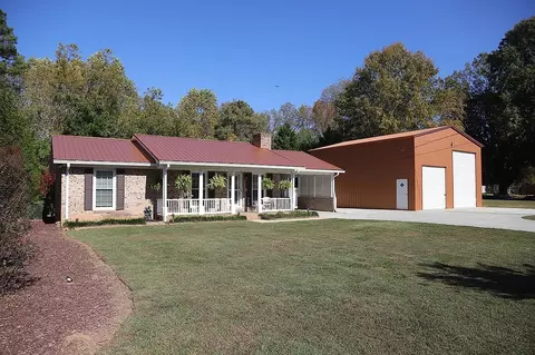 116 Dowtin St, Warrenton, NC 27589