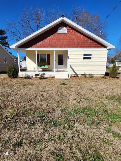 108 2nd St, Erwin, NC 28339 photo 3