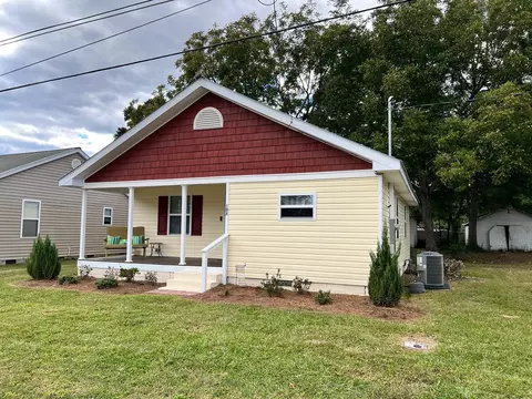 108 2nd St, Erwin, NC 28339 photo 5