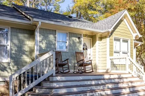 307 Glaive Dr, Durham, NC 27703 photo 2