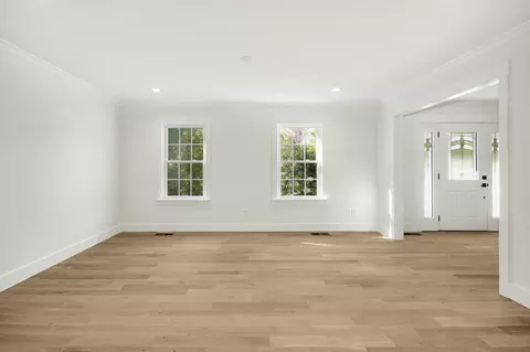 101 E Carnaby Ct, Cary, NC 27513 photo 7