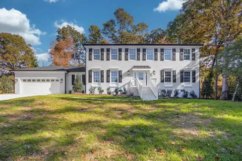 101 E Carnaby Ct, Cary, NC 27513 photo 1