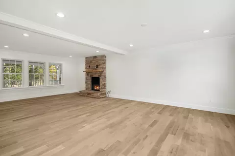 101 E Carnaby Ct, Cary, NC 27513 photo 8