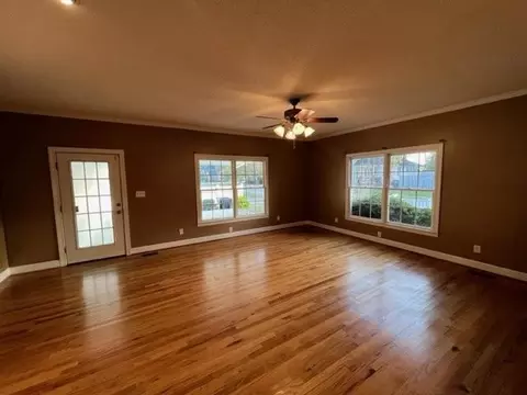 210 E St, Erwin, NC 28339 photo 3