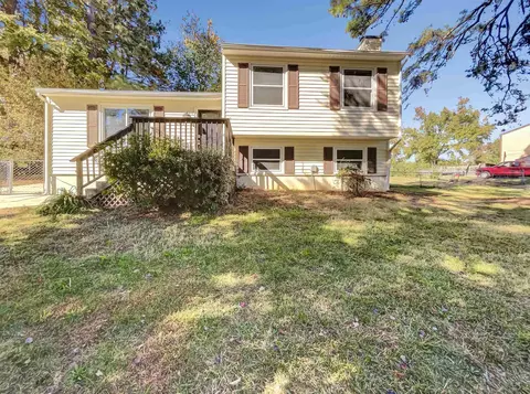 301 Bournemouth Ln, Garner, NC 27529 photo 1