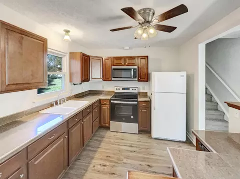 301 Bournemouth Ln, Garner, NC 27529 photo 6