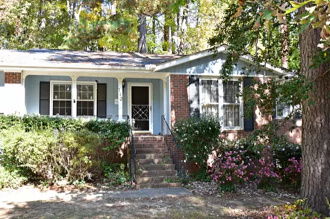 110 Heatherwood Dr, Garner, NC 27529