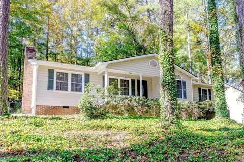 112 Edgewater Dr, Clayton, NC 27520