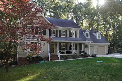 8120 Calais Ct, Raleigh, NC 27613