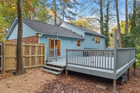 809 Silver Leaf Pl, Raleigh, NC 27609 photo 4