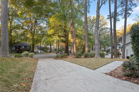 809 Silver Leaf Pl, Raleigh, NC 27609 photo 3