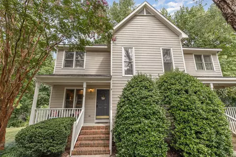 1512 Oakland Hills Way, Raleigh, NC 27604