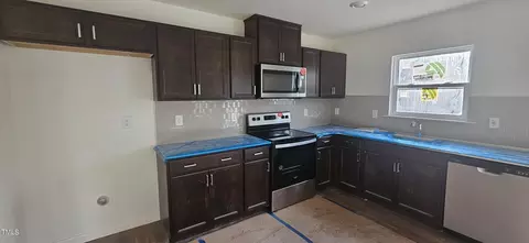 1601 Willow Landing Way, Willow Spring, NC 27592 photo 4