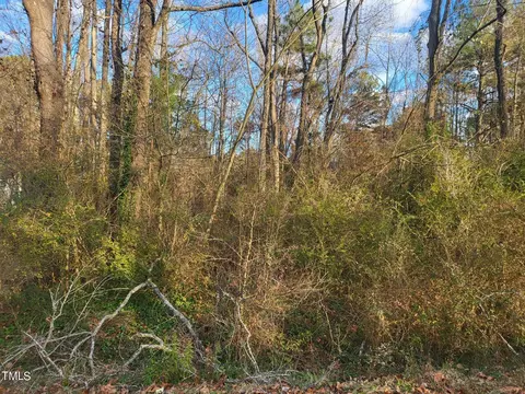 502 N Parker St, Elm City, NC 27822