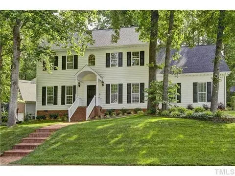 100 Hollycliff Ln, Cary, NC 27518