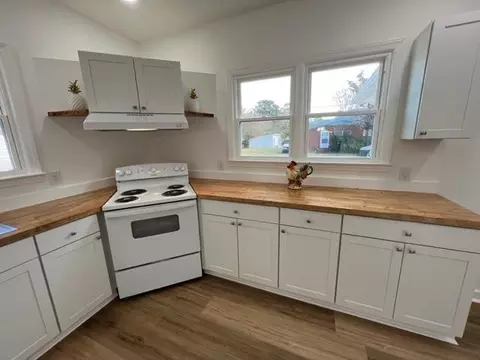 300 W C St, Erwin, NC 28339 photo 7