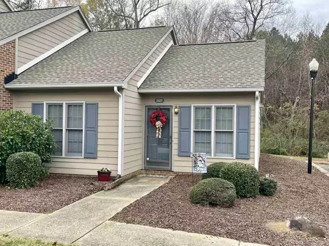 2527 Hitchcock Dr, Durham, NC 27705