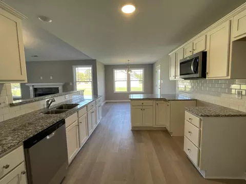 90 B H Parrish Rd, Benson, NC 27504 photo 4