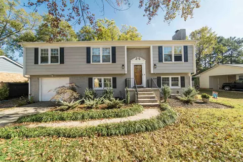 3808 Huntleigh Dr, Raleigh, NC 27604