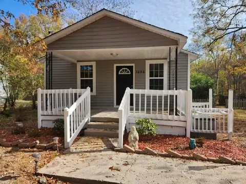 1454 Maplewood Dr, Durham, NC 27704 photo 3