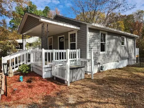 1454 Maplewood Dr, Durham, NC 27704 photo 2