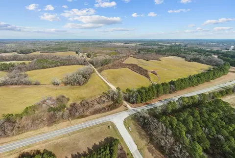 407 Avents Ln, Nashville, NC 27856