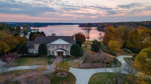 151 Steel Magnolia Ln, Semora, NC 27343
