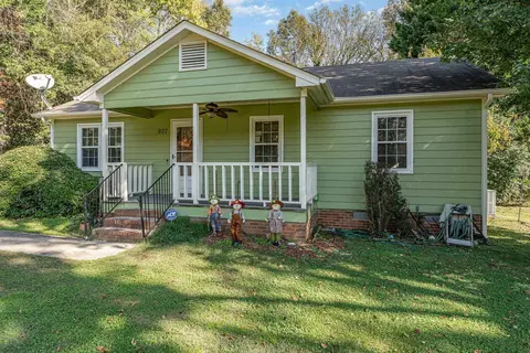 907 Bricker St, Greensboro, NC 27401