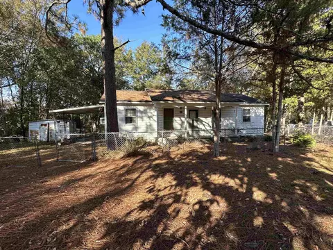617 619 Maxie Loop Rd, Spring Lake, NC 28390