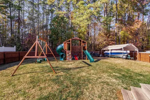 401 Weeping Willow Dr, Durham, NC 27704 photo 29