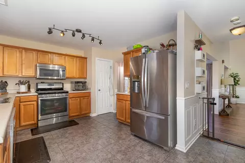 401 Weeping Willow Dr, Durham, NC 27704 photo 9