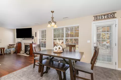 401 Weeping Willow Dr, Durham, NC 27704 photo 7