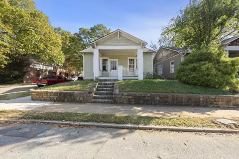 1114 W Lenoir, Raleigh, NC 27603
