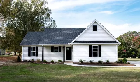 501 Somerset Dr, Zebulon, NC 27597