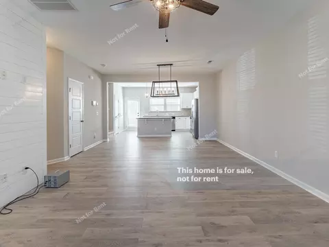1140 Metropolitan Dr, Durham, NC 27713 photo 3