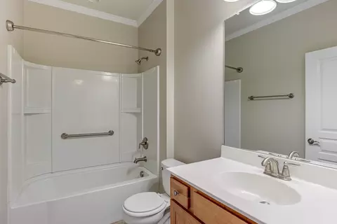 Bath - 817 Blackfriars Loop, Cary, NC 27519 photo 3 of 4