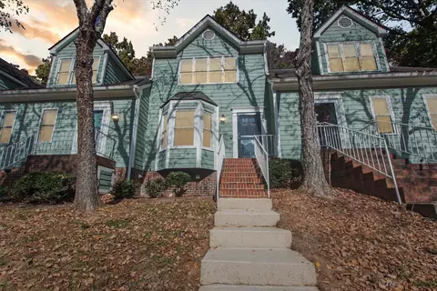 420 Oak Run Dr, Raleigh, NC 27606