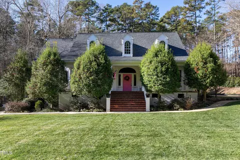 8913 Hometown Dr, Raleigh, NC 27615