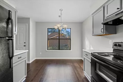 606 Kendall Dr, Durham, NC 27703 photo 8