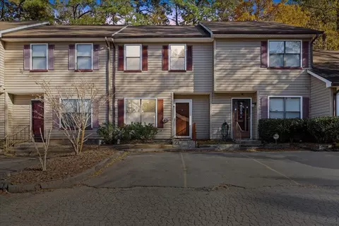 606 Kendall Dr, Durham, NC 27703 photo 1