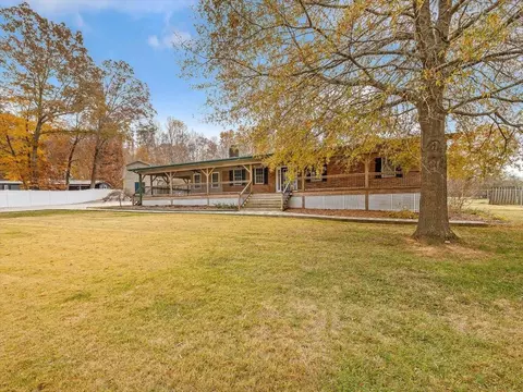 9559 Snow Camp Rd, Snow Camp, NC 27349