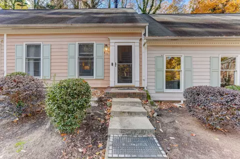 877 Dalewood Dr, Raleigh, NC 27610