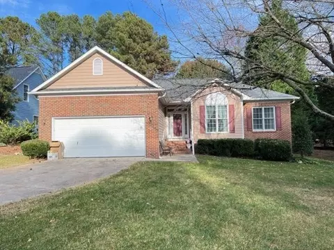 1906 Green Ford Ln, Apex, NC 27502