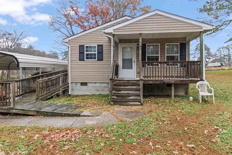 810 W Main St, South Hill, VA 23970